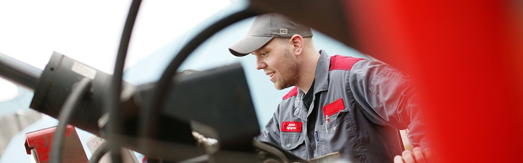 Sakkyndig kontroll / årskontroll av gaffeltruck og andre maskiner